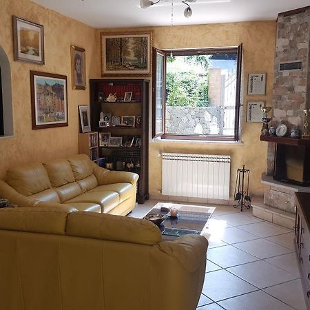 B&B La Taverna Degli Angeli Vezzi Portio Eksteriør billede