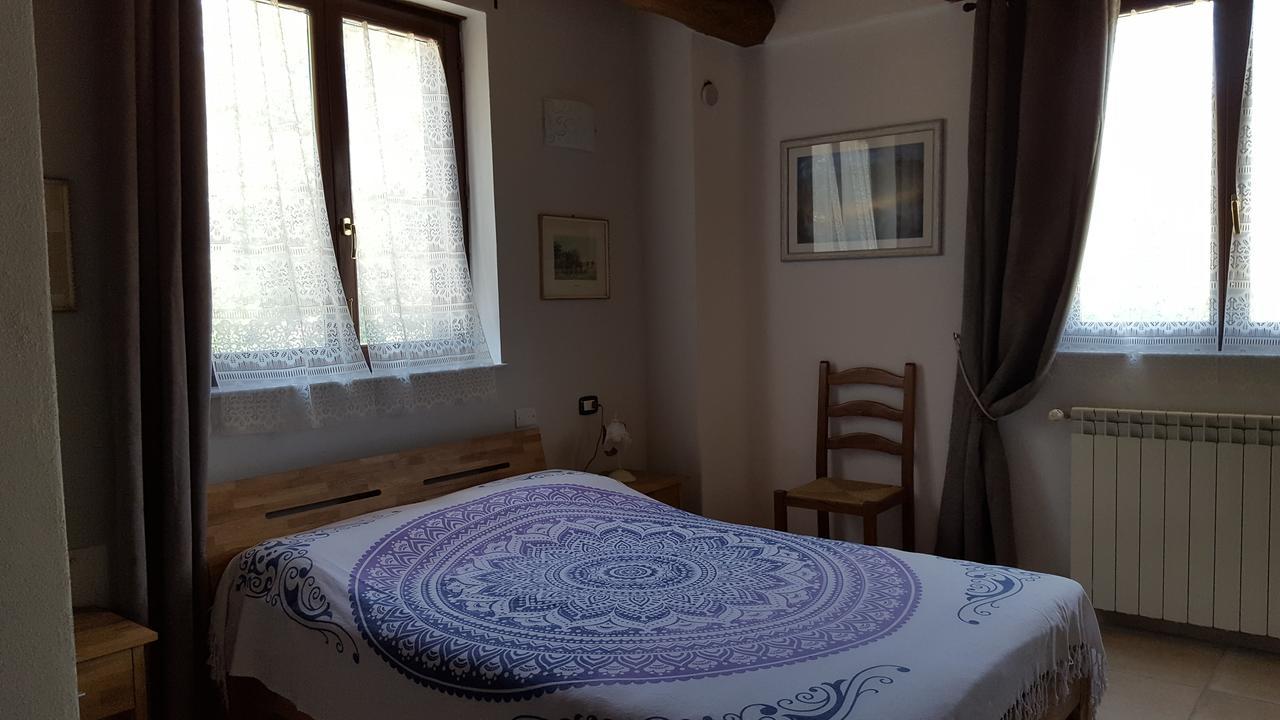 B&B La Taverna Degli Angeli Vezzi Portio Eksteriør billede